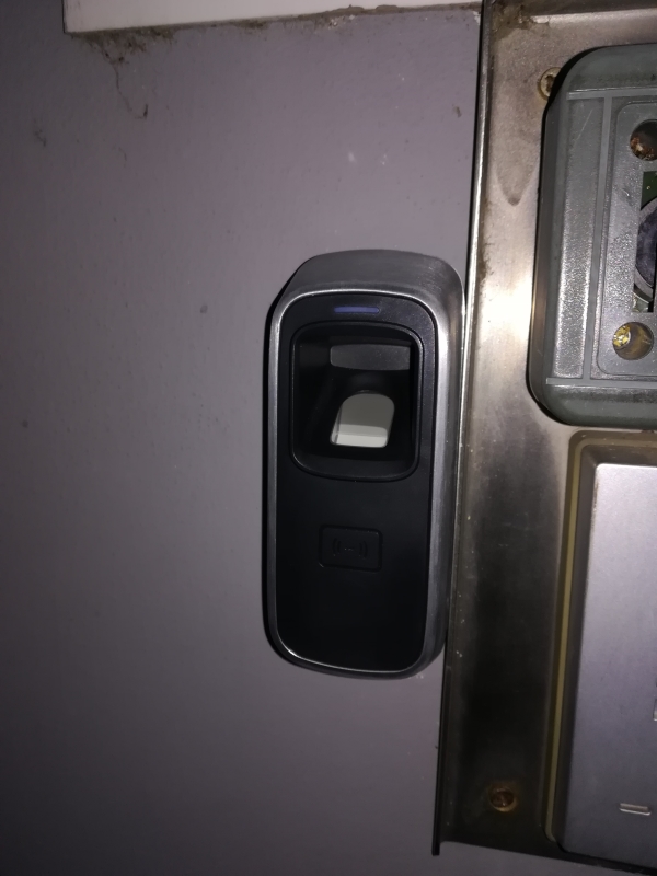 Access Control, Fingerprint and Card, M5 IP65, Linux, Rfid/FP, Wi-fi and Bluetooth 